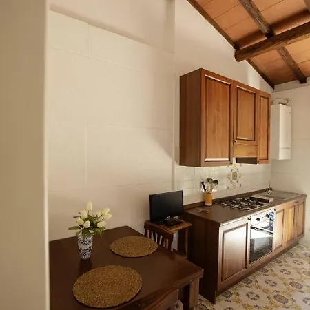 Razza Del Casalone Country house *