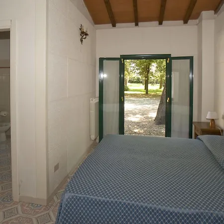 Razza Del Casalone Country house